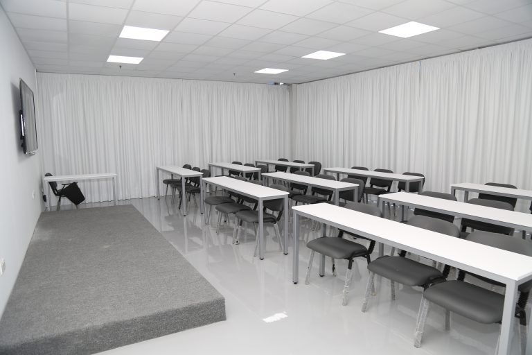 lecture room small 1